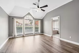 1322 W Forest Dr, Houston, TX 77043 - Photo 16