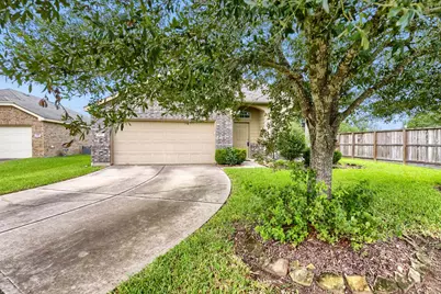 631 Honeysuckle Vine Drive, Rosenberg, TX 77469 - Photo 2