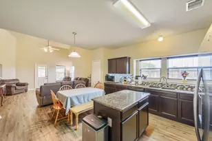 631 Honeysuckle Vine Dr, Rosenberg, TX 77469 - Photo 10