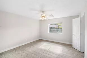 327 Windward Dr, League City, TX 77573 - Photo 24