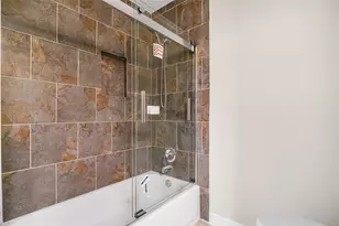 327 Windward Dr, League City, TX 77573 - Photo 18