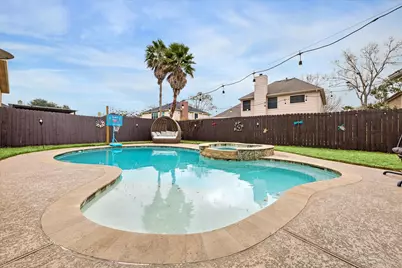 1802 Valero Street, Friendswood, TX 77546 - Photo 12