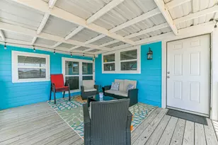 1041 N Monkhouse Dr, Crystal Beach, TX 77650 - Photo 26