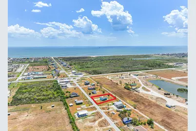 1041 N Monkhouse Drive, Crystal Beach, TX 77650 - Photo 2