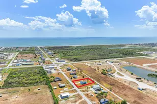 1041 N Monkhouse Dr, Crystal Beach, TX 77650 - Photo 2