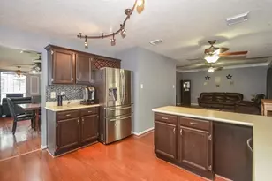 20402 Avery Point Dr, Katy, TX 77449 - Photo 6