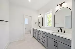 1203 E 27th St, Houston, TX 77009 - Photo 16