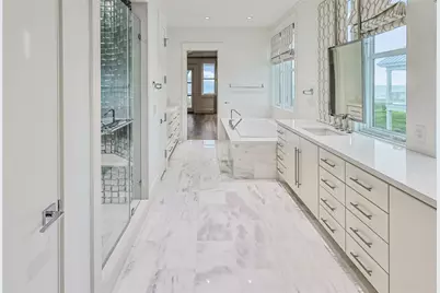 2425 E Seaside Drive, Galveston, TX 77550 - Photo 22