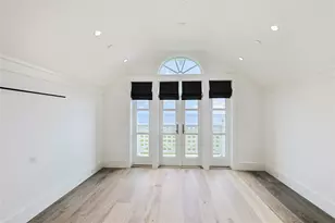 2425 E Seaside Dr, Galveston, TX 77550 - Photo 36