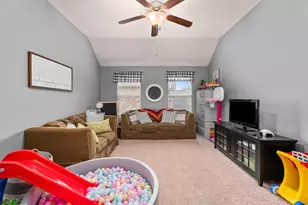 13846 McKinney Creek Ln, Houston, TX 77044 - Photo 18