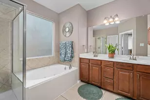 13846 McKinney Creek Ln, Houston, TX 77044 - Photo 26