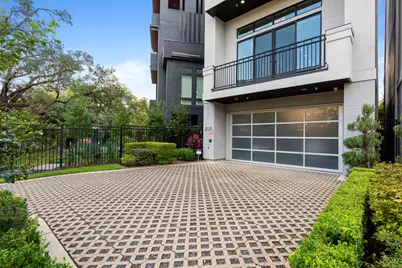 205 Portland Street, Houston, TX 77006 - Photo 2
