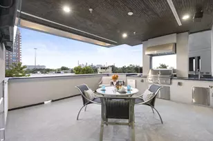 205 Portland St, Houston, TX 77006 - Photo 26
