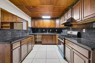 10910 Keese Dr, Houston, TX 77089 - Photo 8