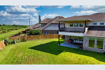 6822 Regal Lakes Drive, Katy, TX 77493 - Photo 10