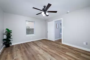 10232 Tate Ct, Conroe, TX 77385 - Photo 10