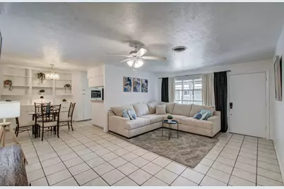 5542 Holly Street #209, Houston, TX 77081 - Photo 1
