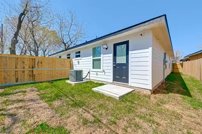 4934 Malmedy Unit Road #A/B, Houston, TX 77033 - Photo 32