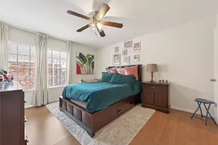 2822 Briarhurst Dr, Houston, TX 77057 - Photo 2