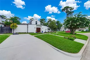 331 Gershwin Dr, Houston, TX 77079 - Photo 2