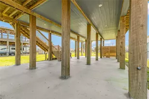 865 Kahla Dr, Crystal Beach, TX 77650 - Photo 26