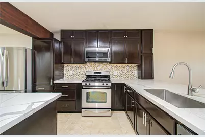 11719 Cabot Hill Street, Houston, TX 77044 - Photo 8