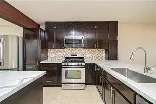 11719 Cabot Hill St, Houston, TX 77044 - Photo 8