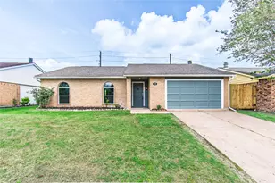 318 Willoughby Dr, Richmond, TX 77469 - Photo 2