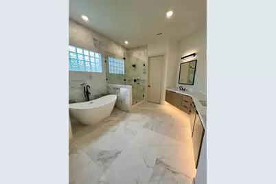 310 Blue Point, Clear Lake Shores, TX 77565 - Photo 8