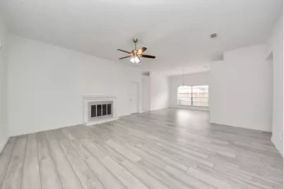 4922 E Laureldale Drive, Houston, TX 77041 - Photo 10
