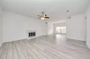 4922 E Laureldale Dr, Houston, TX 77041 - Photo 10