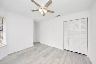 4922 E Laureldale Dr, Houston, TX 77041 - Photo 30