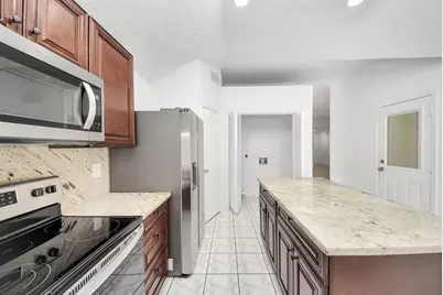4922 E Laureldale Drive, Houston, TX 77041 - Photo 16
