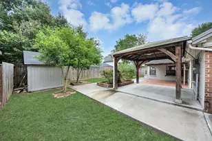 4922 E Laureldale Dr, Houston, TX 77041 - Photo 34