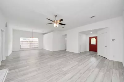 4922 E Laureldale Drive, Houston, TX 77041 - Photo 6