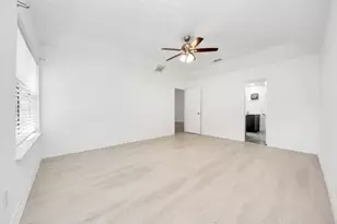 4922 E Laureldale Dr, Houston, TX 77041 - Photo 20