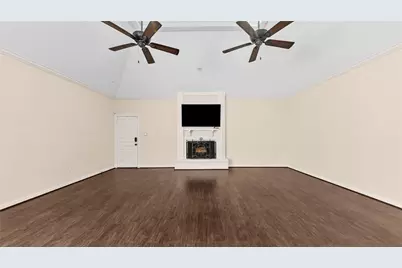 9621 Longmont Drive, Houston, TX 77063 - Photo 12