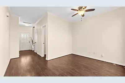 9621 Longmont Drive, Houston, TX 77063 - Photo 6