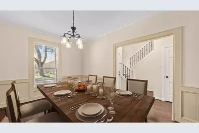 9621 Longmont Drive, Houston, TX 77063 - Photo 2