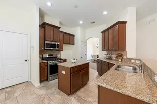 17831 Bella Ava Dr, Tomball, TX 77377 - Photo 6