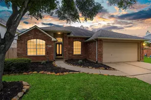 18315 Crossland Ct, Cypress, TX 77433 - Photo 2