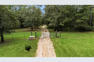 120 Coyote Run, Willis, TX 77378 - Photo 6