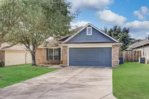 957 Oak Terrace Dr, Willis, TX 77378 - Photo 1