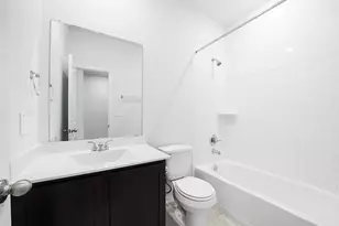 15102 Wiltshire Castle Ln, Houston, TX 77044 - Photo 12