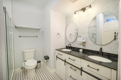 2255 Braeswood Park Drive #334, Houston, TX 77030 - Photo 12