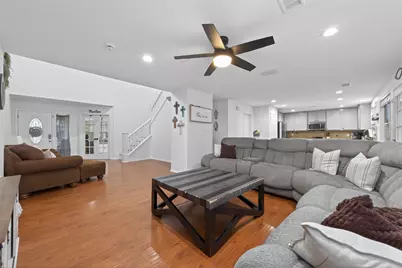 42 W Gaslight Place, The Woodlands, TX 77382 - Photo 14