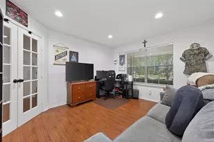 42 W Gaslight Pl, The Woodlands, TX 77382 - Photo 10