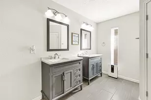 5343 Royal Pkwy, Friendswood, TX 77546 - Photo 10