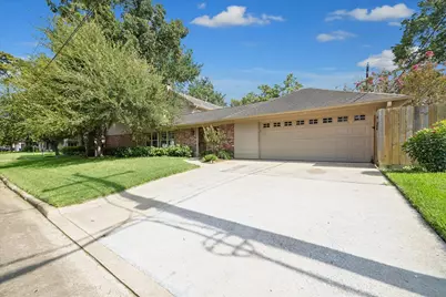 127 Fawnlake Drive, Houston, TX 77079 - Photo 2