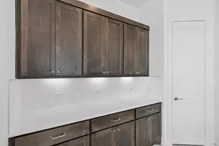 11919 Canal View Blvd, Mont Belvieu, TX 77523 - Photo 8